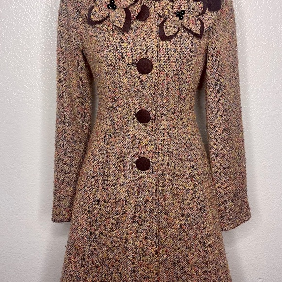 Beautiful Knit Mutlicolor Floral Coat - Picture 3 of 13